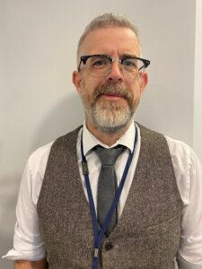 head and shoulders photo of Paul